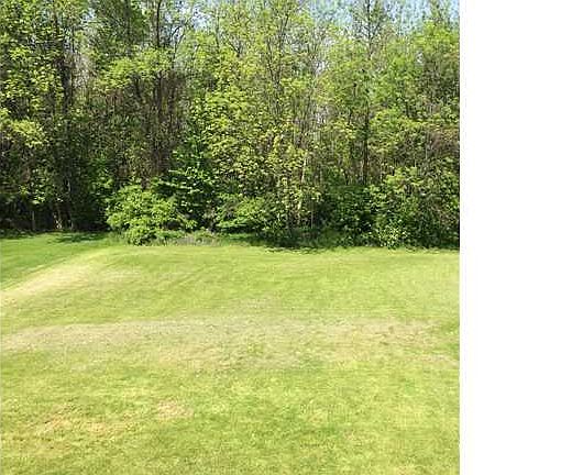 4th image of 40 Newcomb Dr