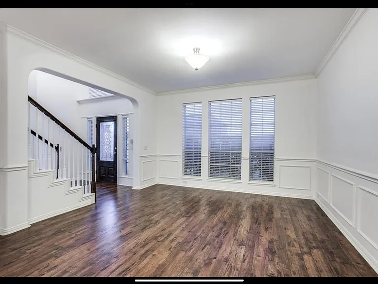 8513 Moraine Dr — Photo 24