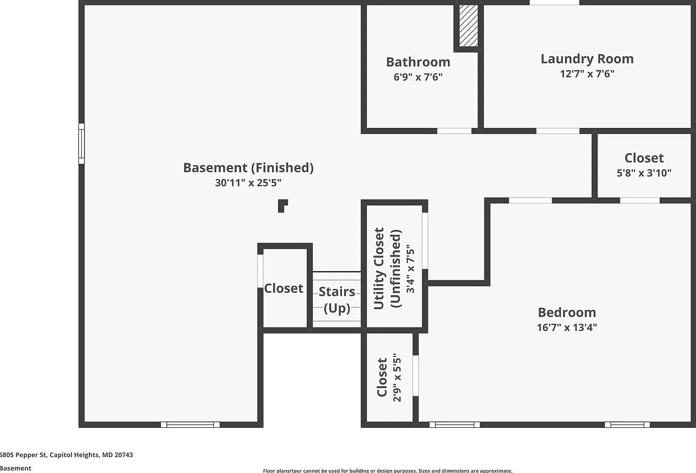 Spacious Single Family Home with backyard space — Photo 2