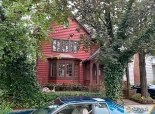 214 Howard St, New Brunswick, NJ 08901