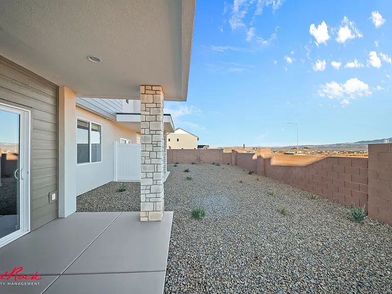 1037 E Malibu Ln — Photo 30