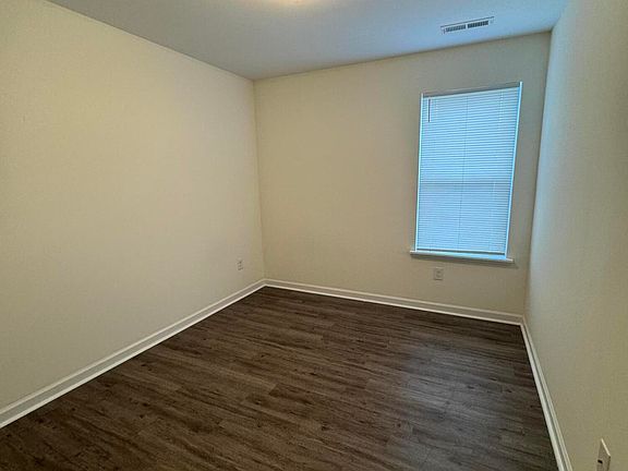 5th image of 609 N 8th St Unit B