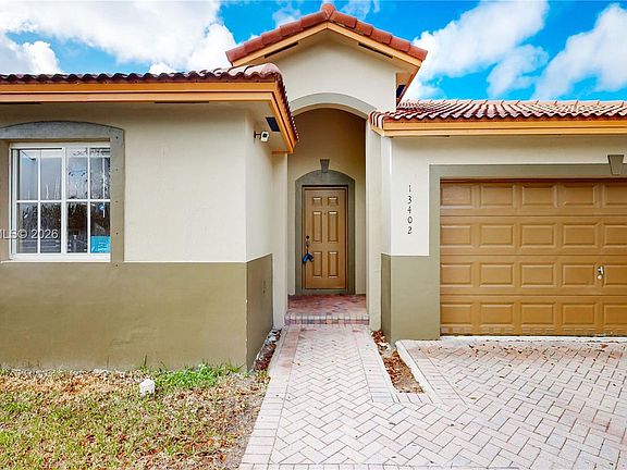 4th image of 13402 SW 284th St