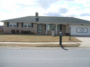 42 Fenwick Dr, Manchester, PA 17345