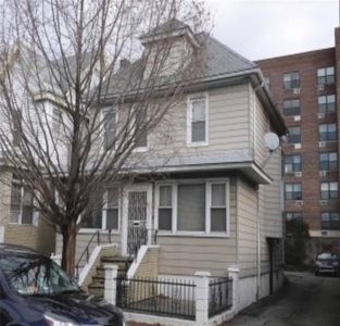 349 E 28th St, Brooklyn, NY, 11226