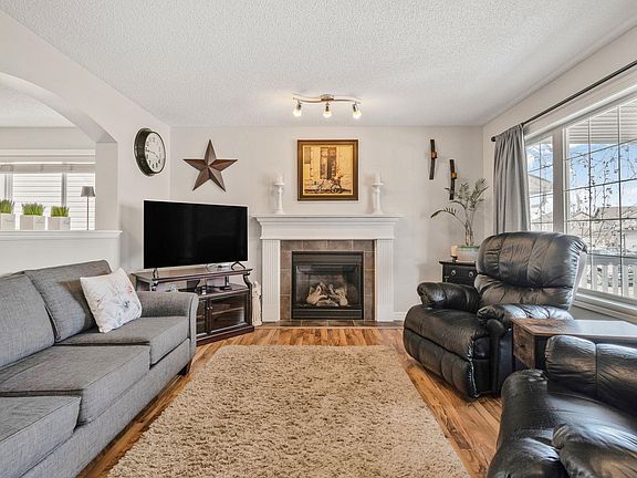 4th image of 298 Suncrest Rd