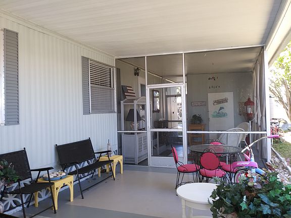 Carport & screen room