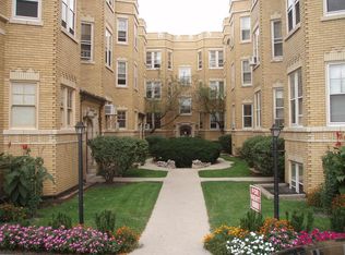 2148 Elmwood Ave FLOOR 3, Berwyn, IL 60402