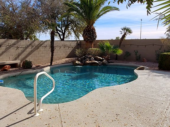 Glistening pool!