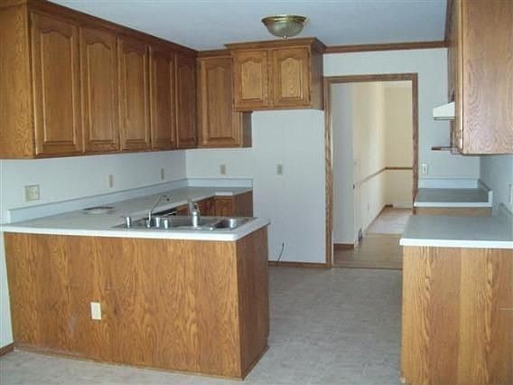3rd image of 3876 Sunny Wood Dr