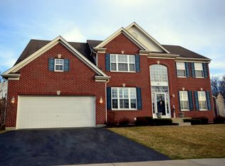 81 John M Boor Dr, Gilberts, IL 60136