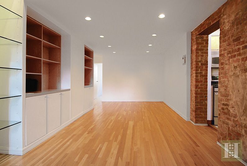 1st image of 14 Prince St APT 5A
