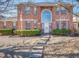 1513 Mockingbird Ln, Desoto, TX 75115
