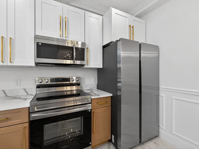 1301 Townsend Ave #3 — Photo 9