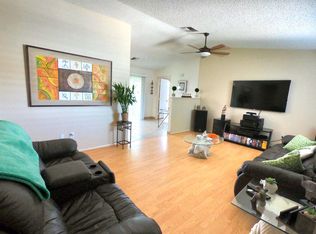 1427 Foxboro Dr, Brandon, FL 33511