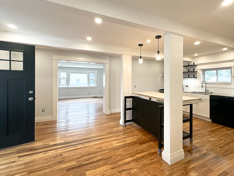 473 W Utica St #1 — Photo 1