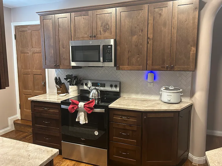 2523 Roanoke Ave — Photo 6