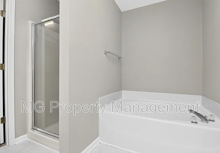 16223 Circlegreen Dr — Photo 15