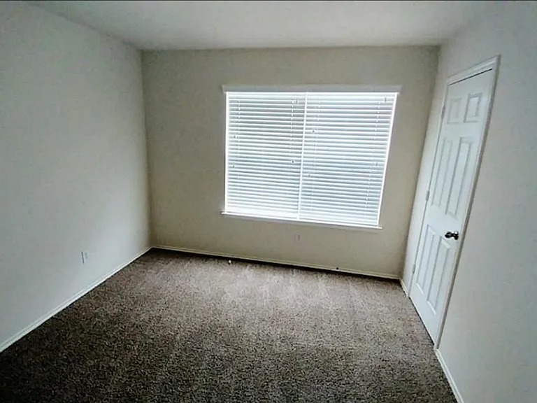 Unit Photo