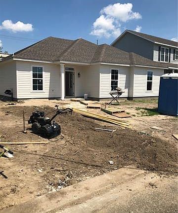 2nd image of 2504 Pecan Dr