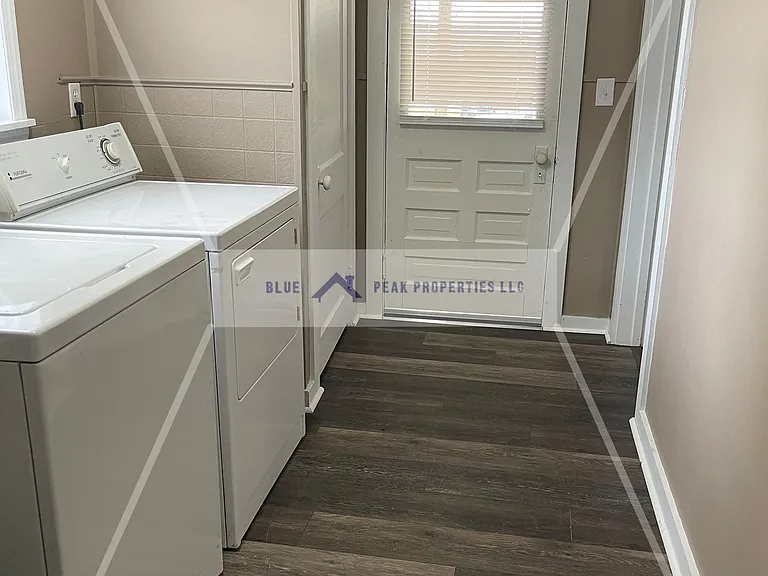 717 N River Ave — Photo 13