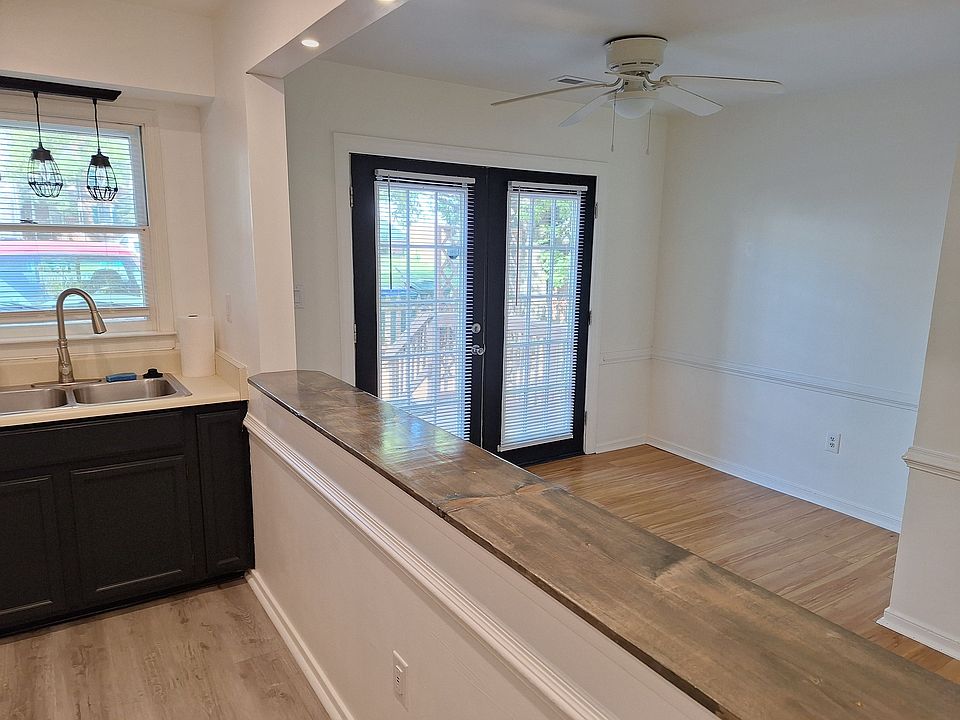1st image of 1512 Lakeview Ave #1