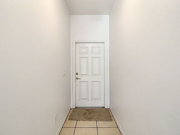 5th image of 1210 Long Oak Way