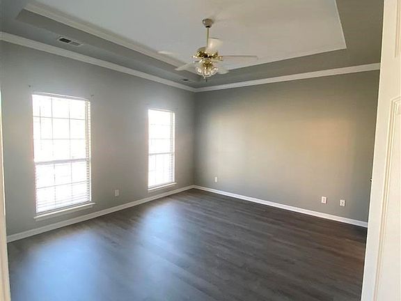 2nd image of 655 Clearview Rd