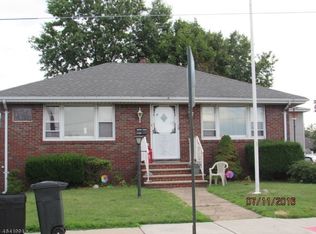19 Park Ave, Lodi, NJ 07644