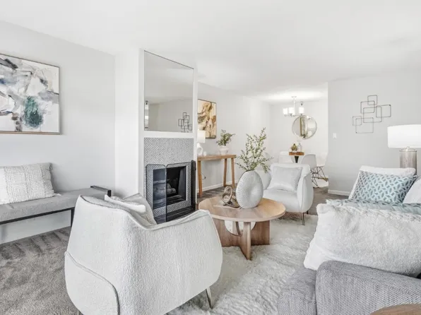 400 Ortega Ave APT 216, Mountain View, CA 94040