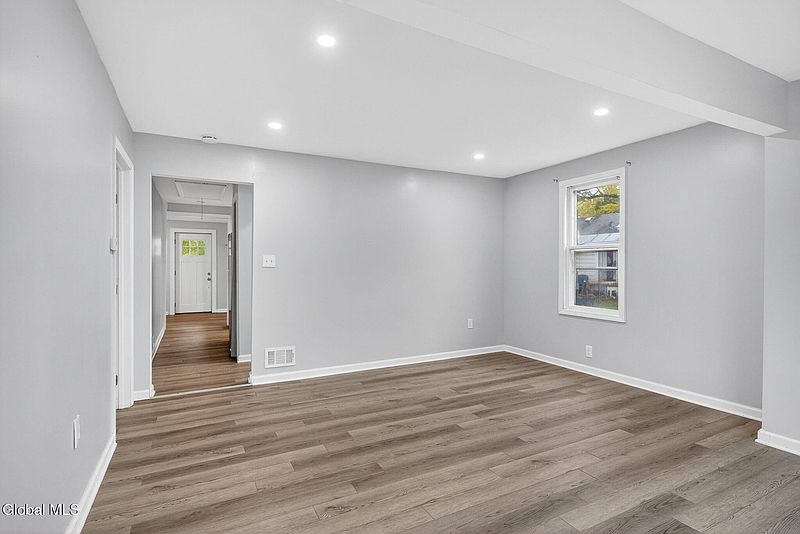 3rd image of 2409 Edgewood Avenue