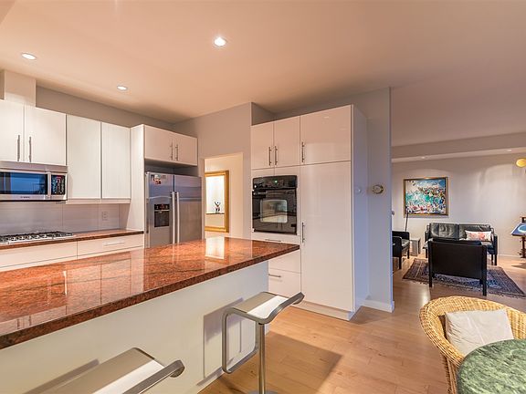 4th image of 1207 Archer St