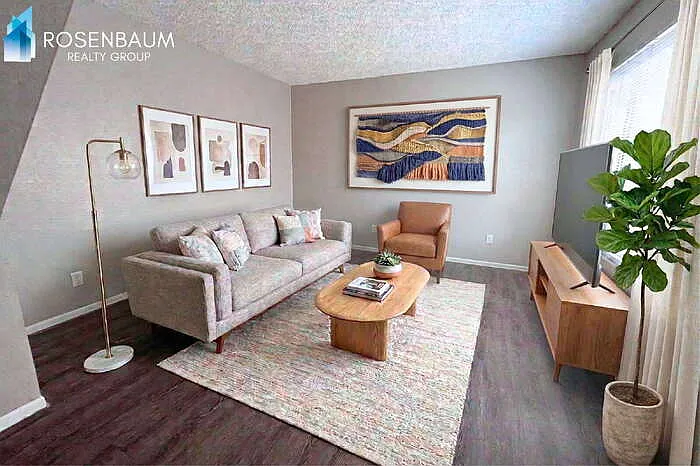 Building Photo - 1741 E Pepper Cir #1