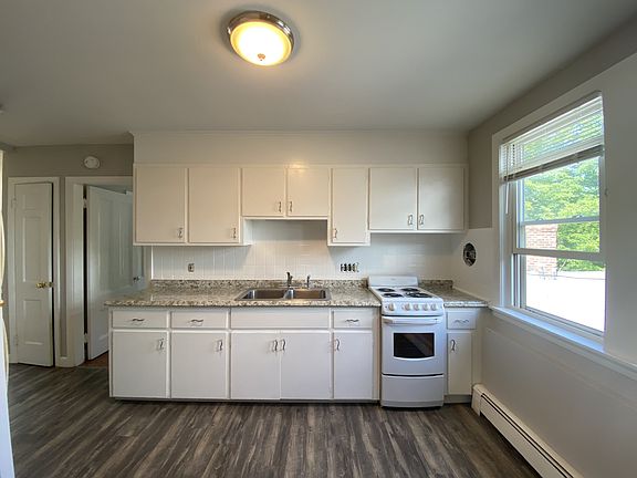 4th image of 40 Pond St #3