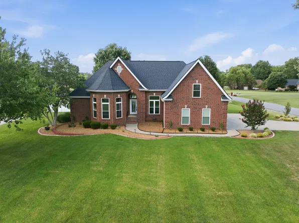 102 Copperas Ct, Murfreesboro, TN 37128