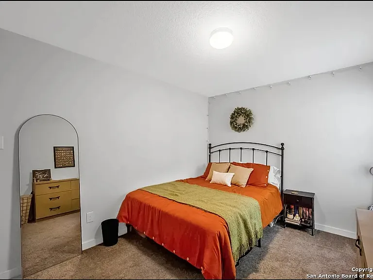10538 Francisco Way — Photo 13