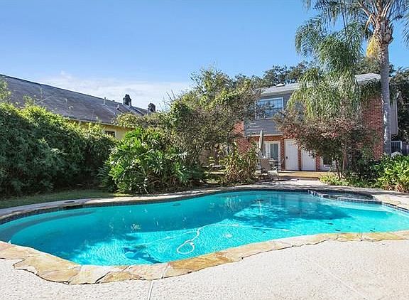 3rd image of 5551 Rosemary Pl
