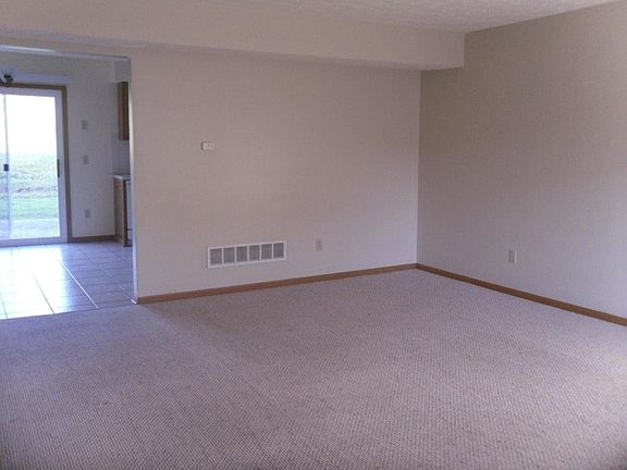 5th image of 801 Orchard St