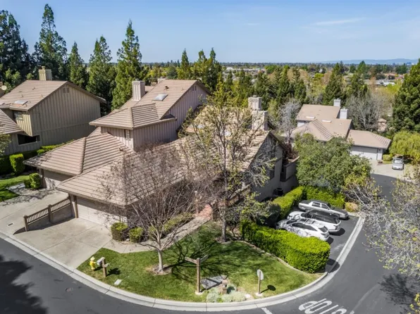 5886 Dry Oak Dr, San Jose, CA 95120