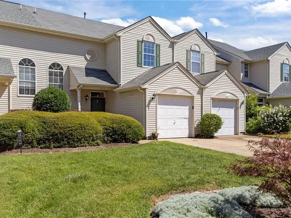 1354 Lake Dr, Newport News, VA 23602