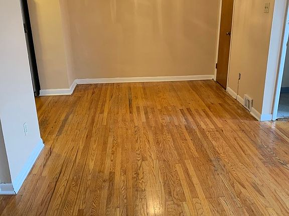 4th image of 3919 Lankenau Ave