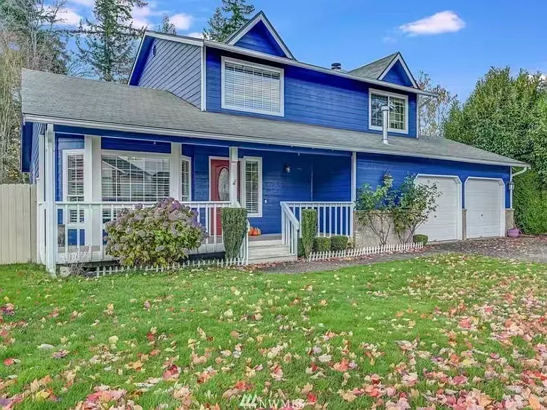 605 213th St SW — Photo 1