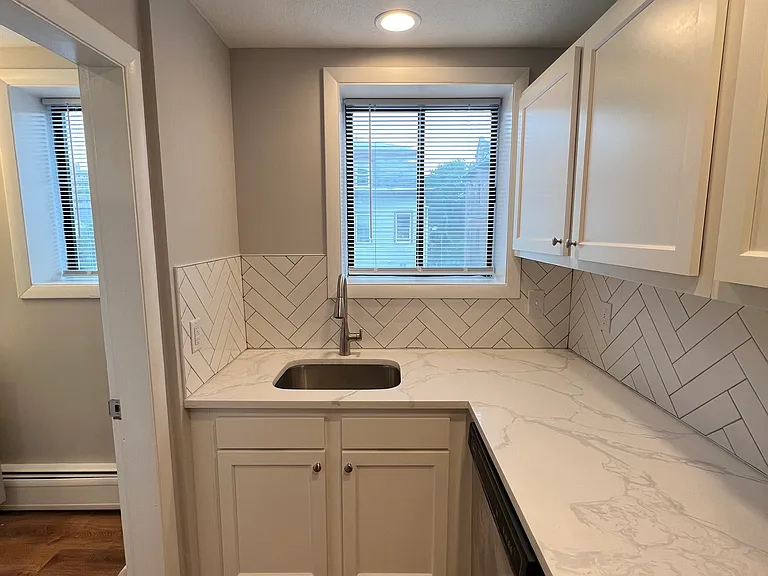 75 & 77 Elm Street — Photo 42