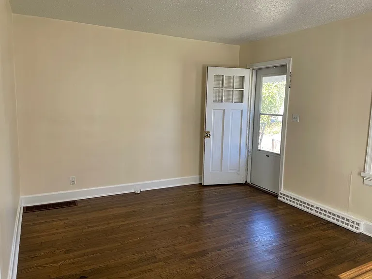 2918A & B Archdale Rd — Photo 15
