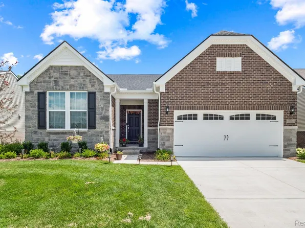 50024 Bluebell St, Canton, MI 48188