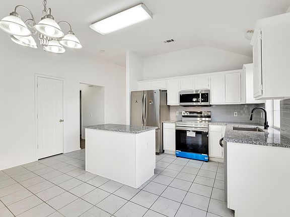 4th image of 1354 Mill Wood Ln
