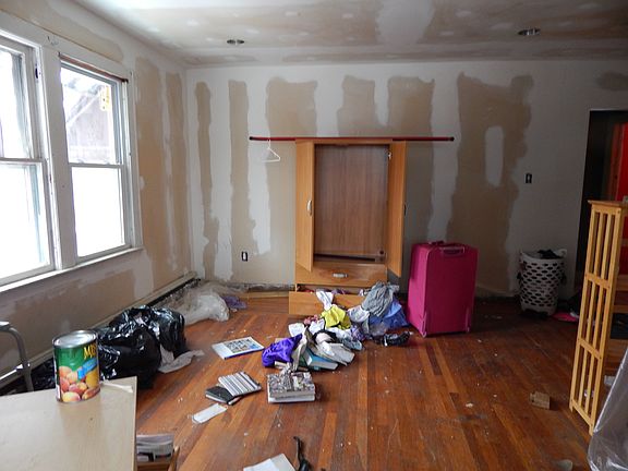 Additional Living Room