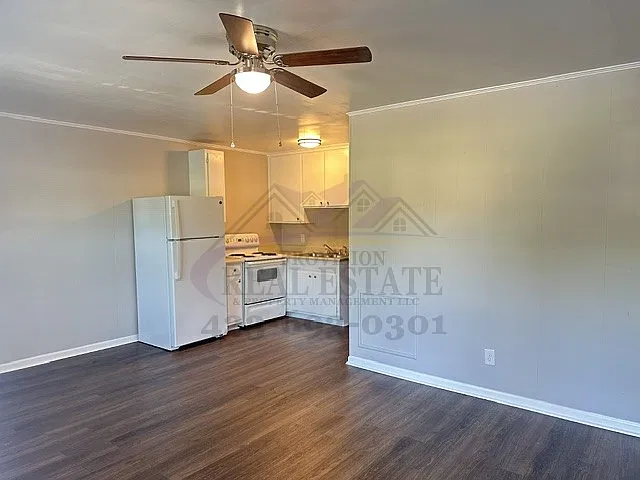 Studio, $750