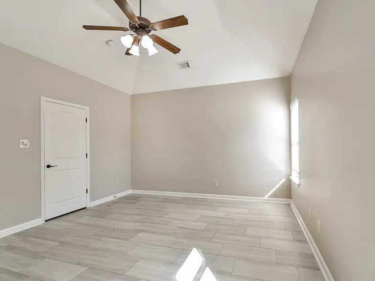 480 Green Willow Cv — Photo 10