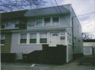 5433 44th St, Maspeth, NY 11378